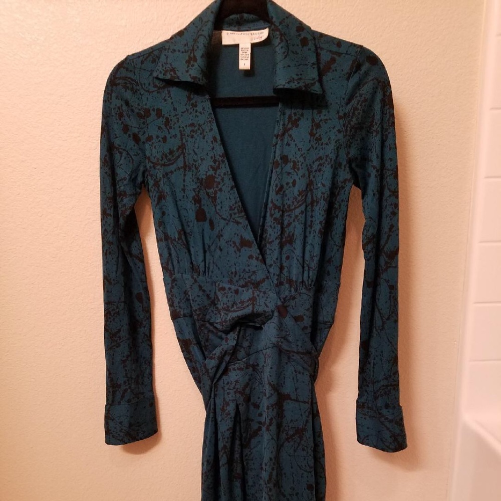 Dvf long sleeve wrap size 2
